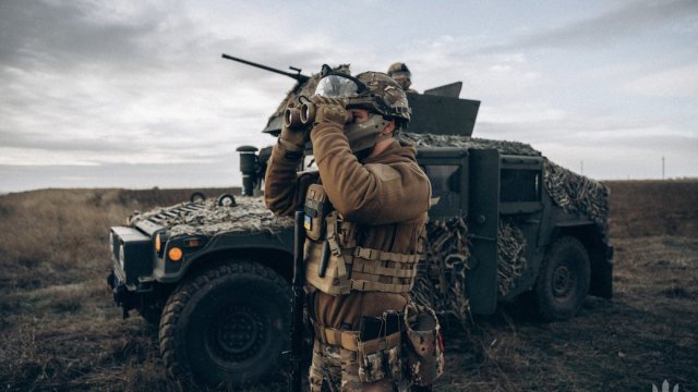 Українські військові на півдні знищили танк і п'ять одиниць бронетехніки армії РФ