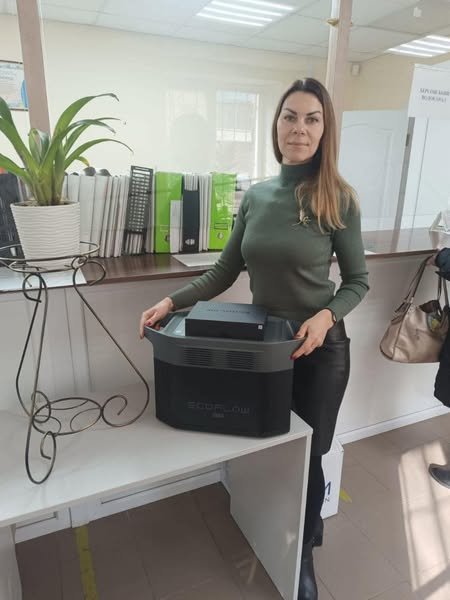 Працівники соціальної сфери отримали 11 зарядних станцій