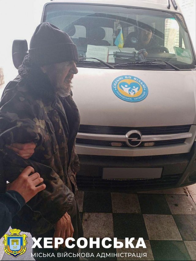 У Херсоні вже працюють три екіпажі "Соціального таксі"