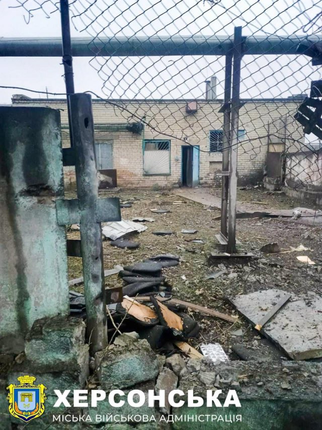 Зранку окупанти обстріляли територію школи У Херсоні