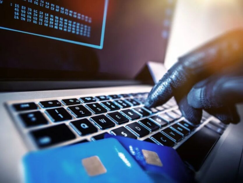 Українців попередили про шахрайську схему з QR-кодами: як уберегтися