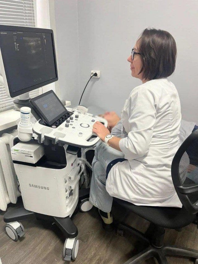 Медзаклади Херсонщини отримали чотири УЗД-апарати від корейських партнерів