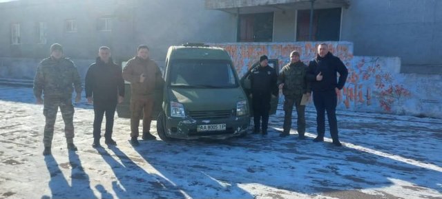 Для потреб поліцейського офіцера Бериславської громади передано броньований автомобіль