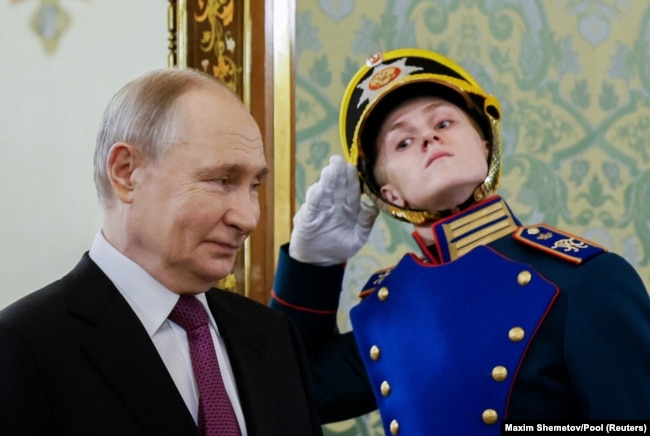 Володимир Путін 13 березня заявив, що РФ погоджується з пропозицією США про припинення вогню з Україною, але «є нюанси»