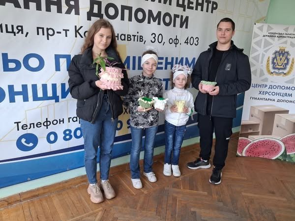 У Херсонському гуманітарному офісі "Вільні разом" у Вінниці відбувся черговий майстер-клас для переселенців