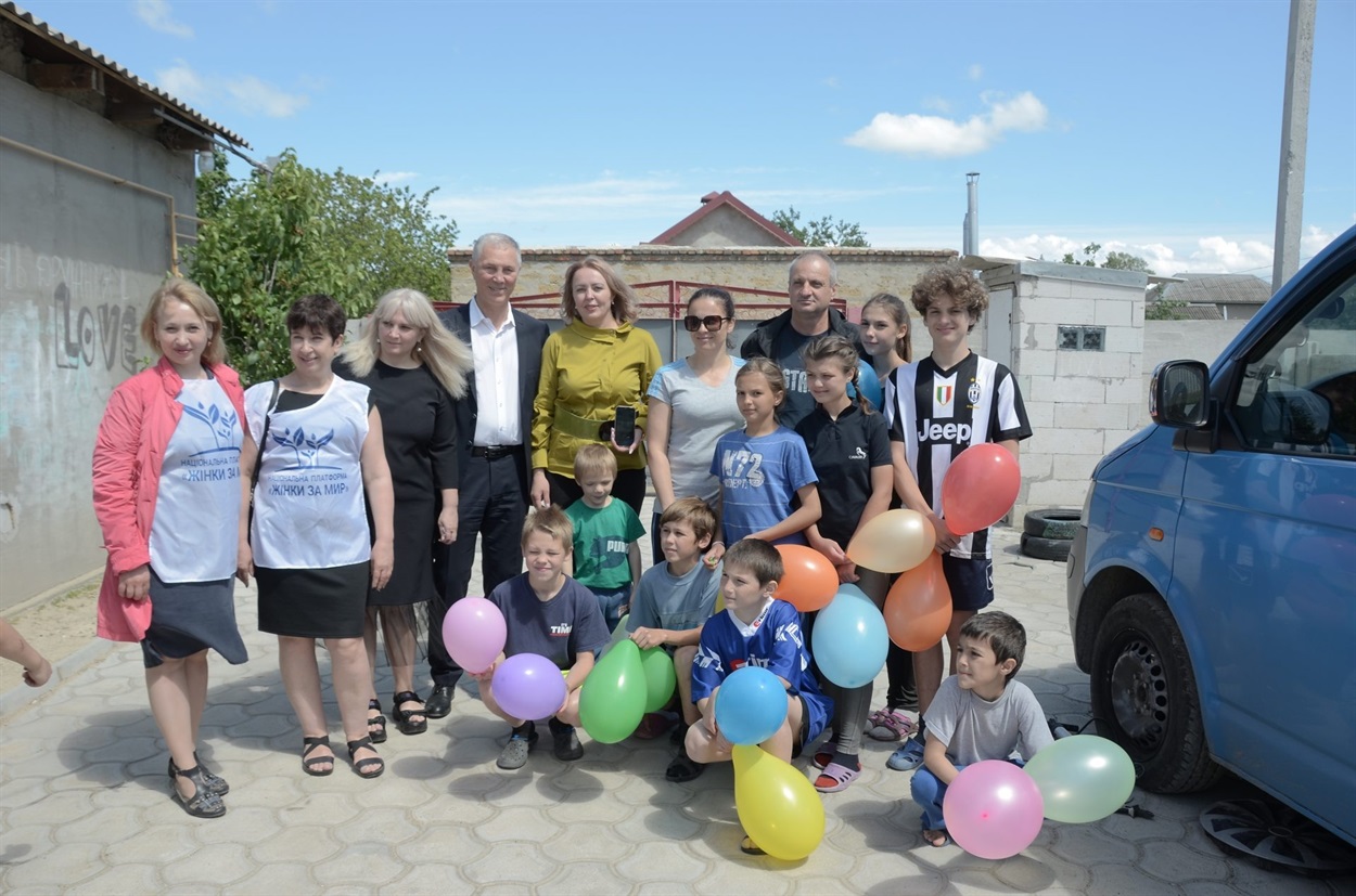 Ольга Еверт разом із Сальдо та Некротковою