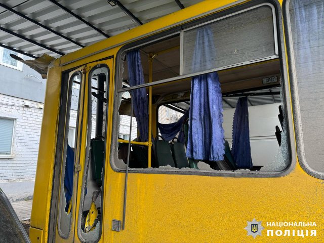 Внаслідок російських обстрілів Херсонщини загинув поліцейський, його колега отримав поранення, постраждали п’ятеро цивільних громадян