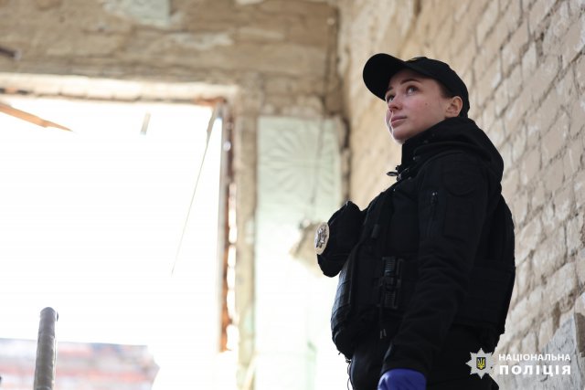 «Служу в поліції, аби продовжити справу вітчима, загиблого під Іловайськом, і щоб російські воєнні злочинці понесли покарання за все скоєне»: криміналіст поліції Херсонщини Тетяна Кушнірова