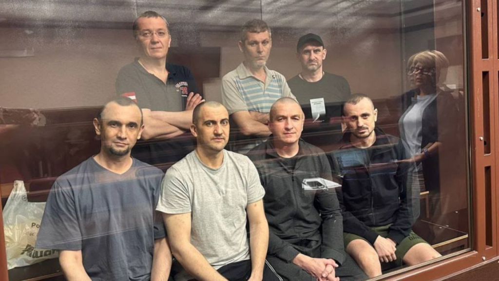 Росіяни під тортурами змушують “херсонську дев’ятку” відмовлятися від адвокатів