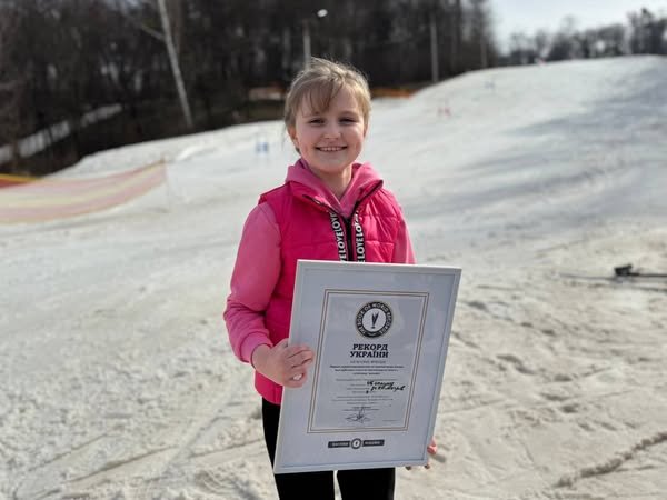 Восьмирічна мешканка Херсонщини з протезом вище коліна встановила національний рекорд