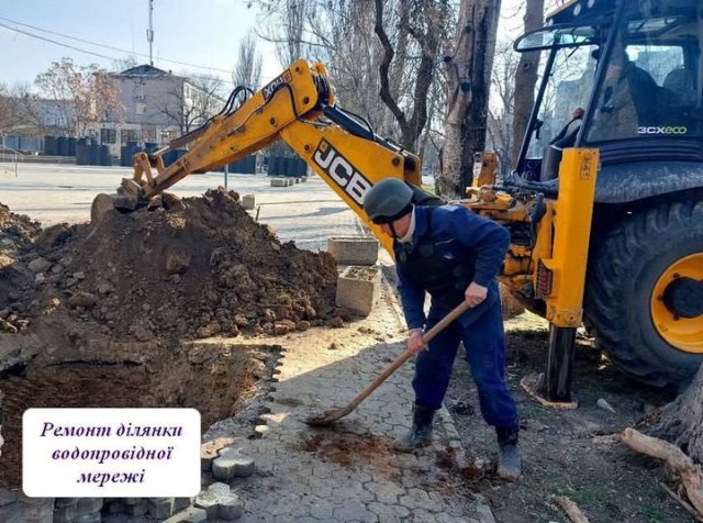 Фахівці Херсонського водоканалу провели роботи на водогоні