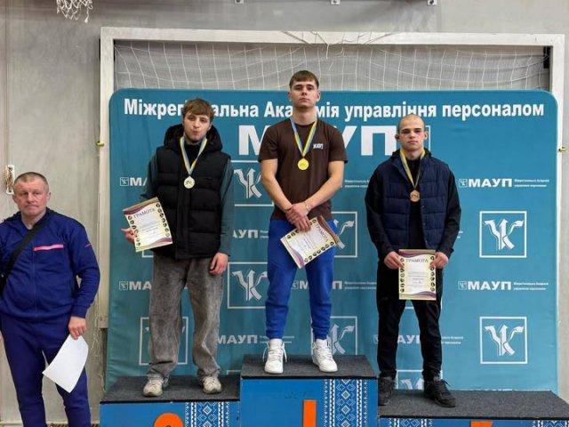 Херсонський спортсмен здобув «золото» на Чемпіонаті Києва з вільної боротьби