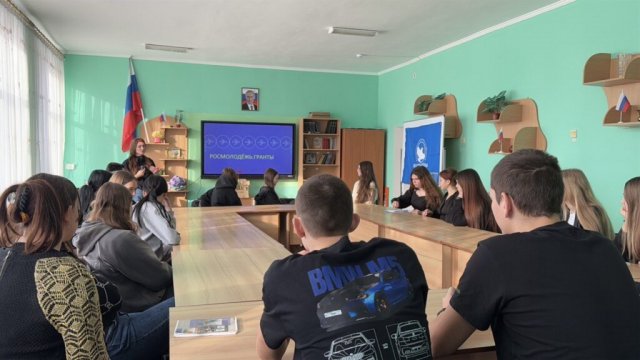 За програмою “Земський вчитель” на лівобережжя Херсонщини росіяни зможуть залучити лише двох нових педагогів