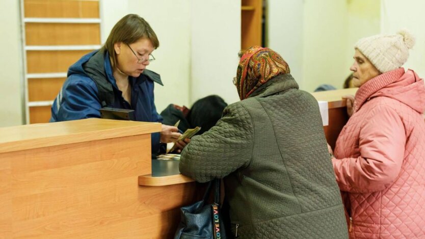 Українцям перерахують пенсії з 1 квітня: кому підвищать виплати