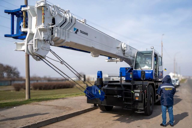 Автопарк Херсонського водоканалу поповнився автокраном з Японії