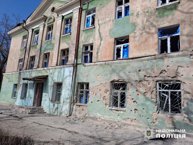 На Херсонщині внаслідок російських атак поранено мирних жителів та пошкоджено цивільну інфраструктуру