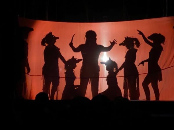 Переселенці з Херсонщини відвідали вистави в Одеському театрі юного глядача ім. Юрія Олеші.