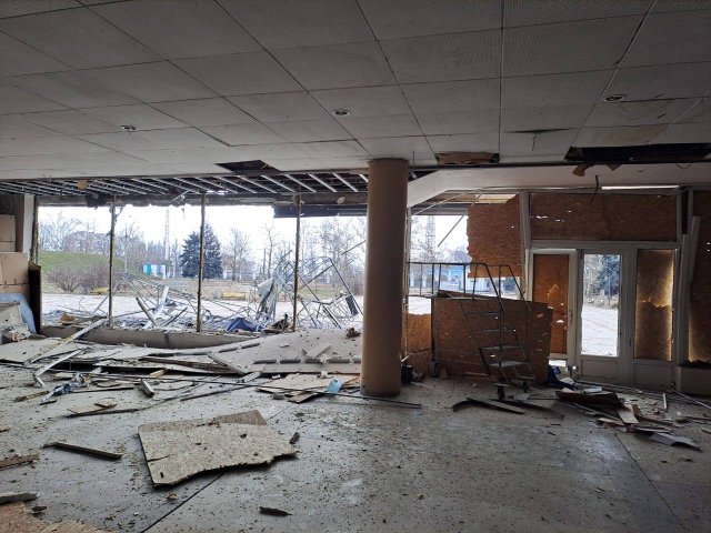 Військові РФ атакували кіноконцертний зал у Херсоні