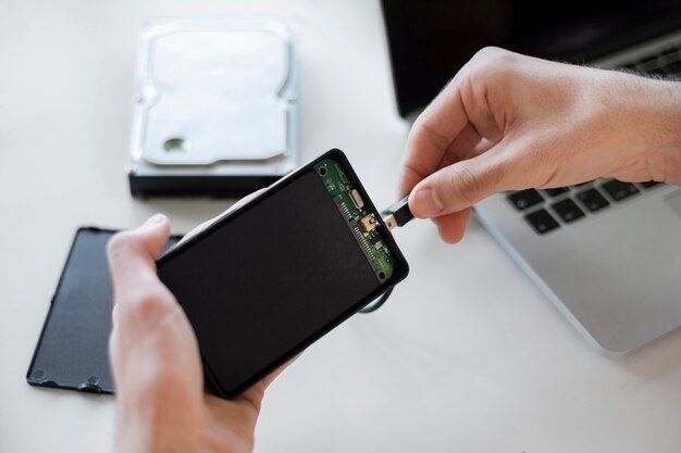 Частые проблемы с Айфоном и где можно починить девайс