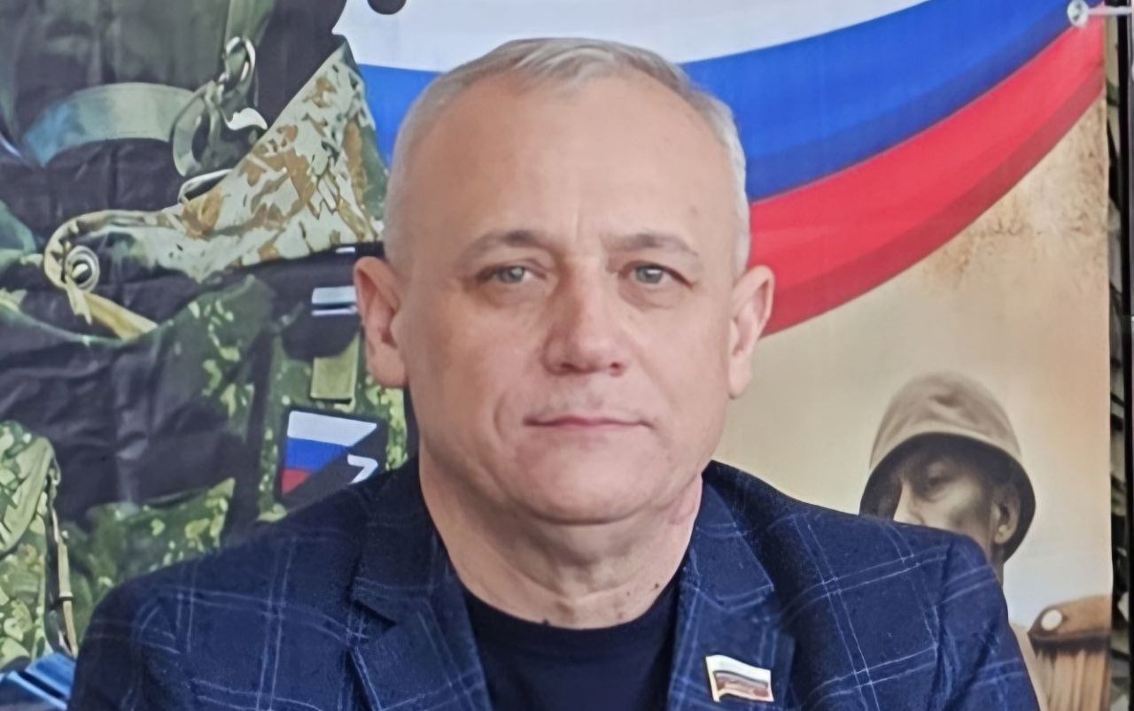 Володимиру Домбровському, депутату Каховської райради від ОПЗЖ повідомили підозру в колабораційній діяльності