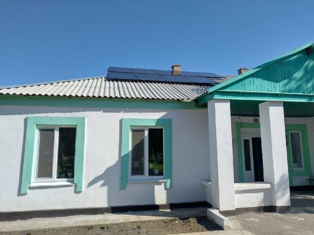 У Нововоскресенському завершили встановлення сонячної електростанції