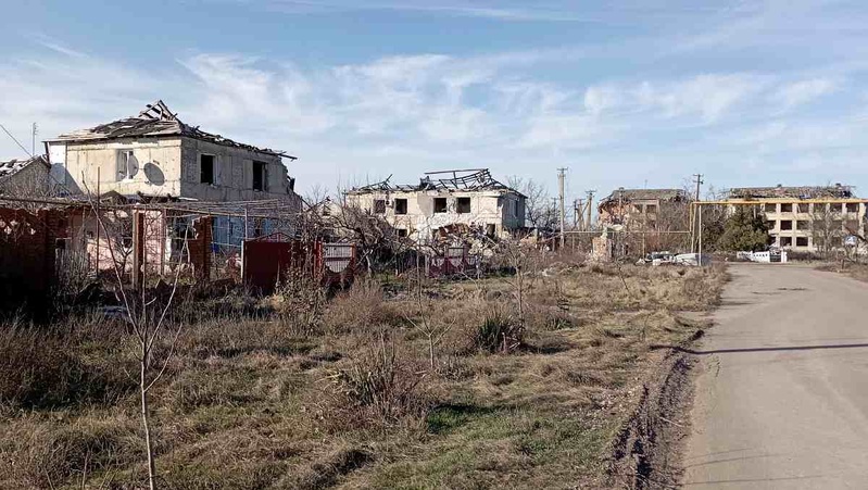 Контракт на ремонт будинків у Посад-Покровському отримала фірма з 10 мільярдним доходом