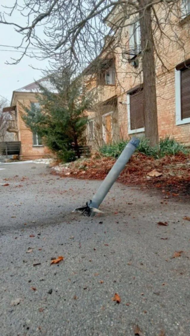 Через російський обстріл Нової Каховки на ТОТ Херсонщини пошкоджений квартал з кам'яними вишиванками