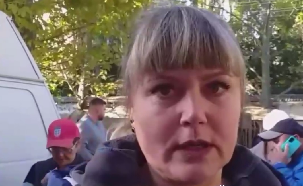 Херсонку Оксану Грибкову, яка закликала людей голосувати за Росії на «референдумі» засудили на один рік тюрми умовно