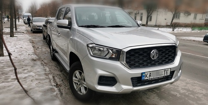 Херсонська муніципальна варта без конкурсу придбала пікапів на понад 16 мільйонів