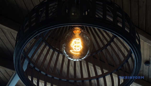 На правобережжі Херсонщини через російські удари без світла майже 25% населених пунктів