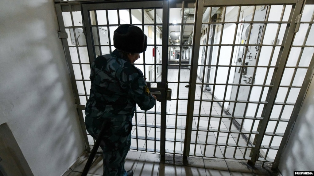 Вироки по 10-16 років: як Росія переслідує українців в окупації за «шпигунство»