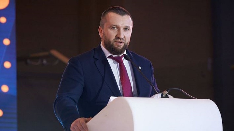 Херсонський нардеп виявився без власного житла та авто у декларації