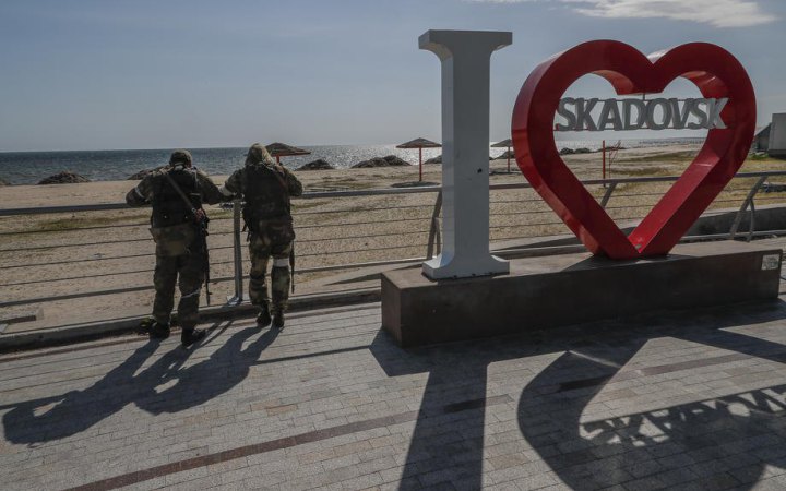 В тимчасово окупованому Скадовську росіяни проводять фільтрацію населення 