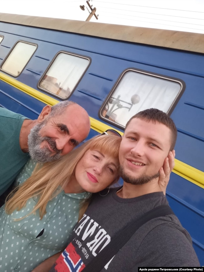 Архівні фото родини Петровських