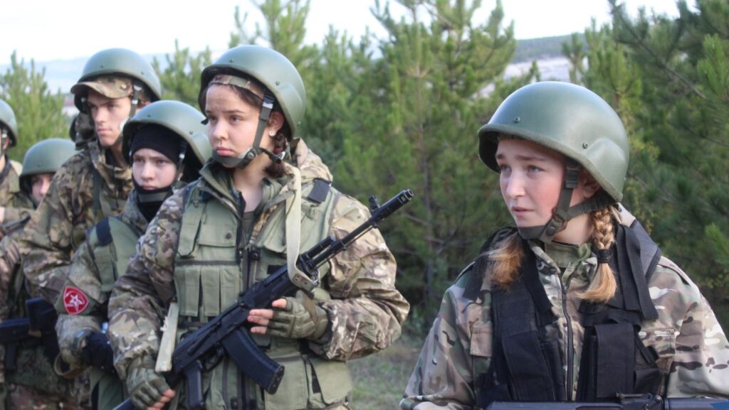 В окупованому Криму росіяни відкрили курси підготовки дітей до мобілізації