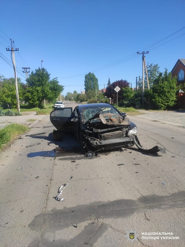 На Херсонщині в результаті російських обстрілів поранені сім людей та пошкоджено 20 об’єктів: поліція фіксує наслідки