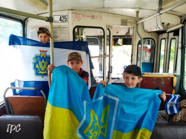 Більшість херсонців асоціює стійкість своєї громади з перебуванням регіону в складі України: результати соцопитування