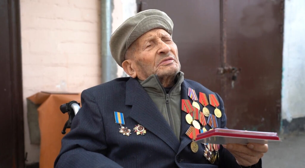Помер останній “бойовий” ветеран Другої світової, який проживав на Херсонщині. Росіяни активно використовували чоловіка для своєї пропаганди