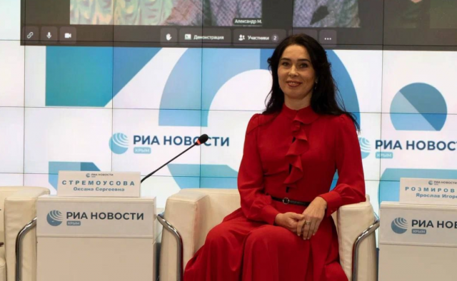 Дружина покійного колаборанта Стремоусова агітує школярів лівобережжя Херсонщини ставати багатодітними батьками