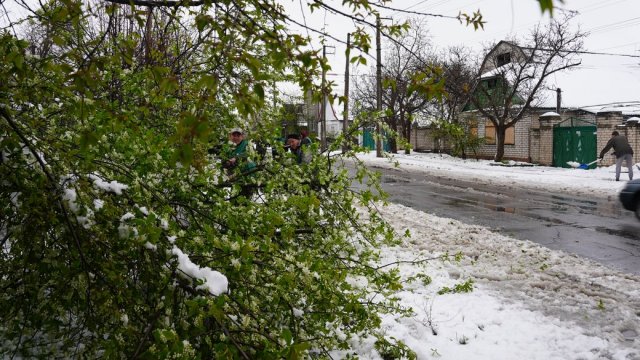На Херсонщині через негоду без електрики залишились вісім населених пунктів