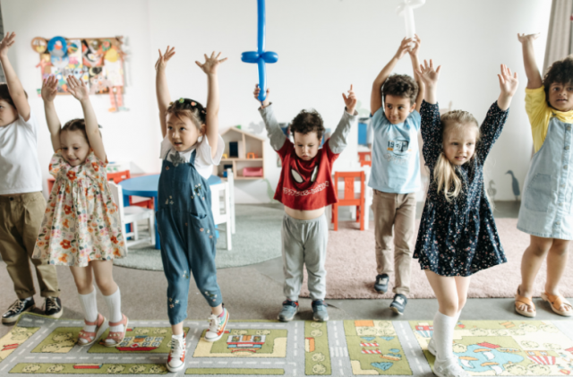 У Великій Олександрівці на фінальній стадії – відновлення дитсадка, зруйнованого російською армією