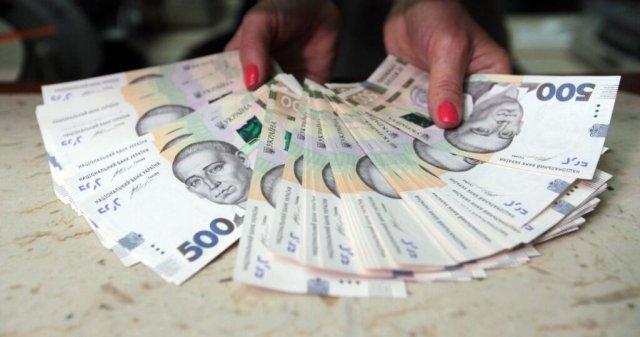 Росіяни штрафуватимуть жителів лівобережжя Херсонщини, які продовжують користуватися гривнями