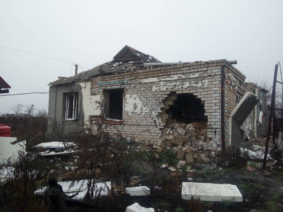 Будинок сусідки Іннеси, який у Посад-Покровському першим зазнав руйнувань