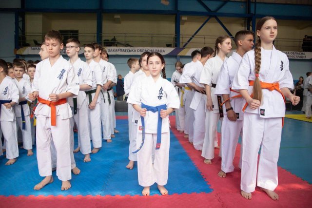 Юні херсонські каратисти привезли вісім нагород із Кубку України з Кіокушин БуДо карате