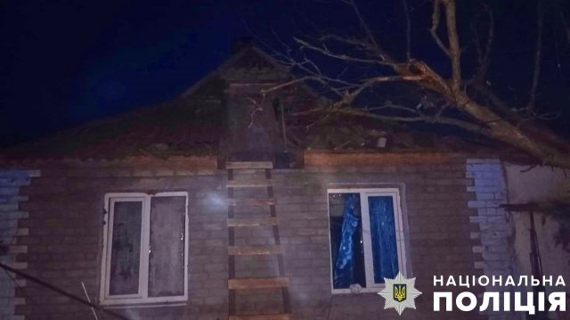 Обстріли Херсонщини: троє поранених та 16 пошкоджених об’єктів