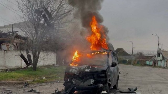 У Херсоні російський дрон атакував авто волонтера, який евакуйовував людей з Кіндійки