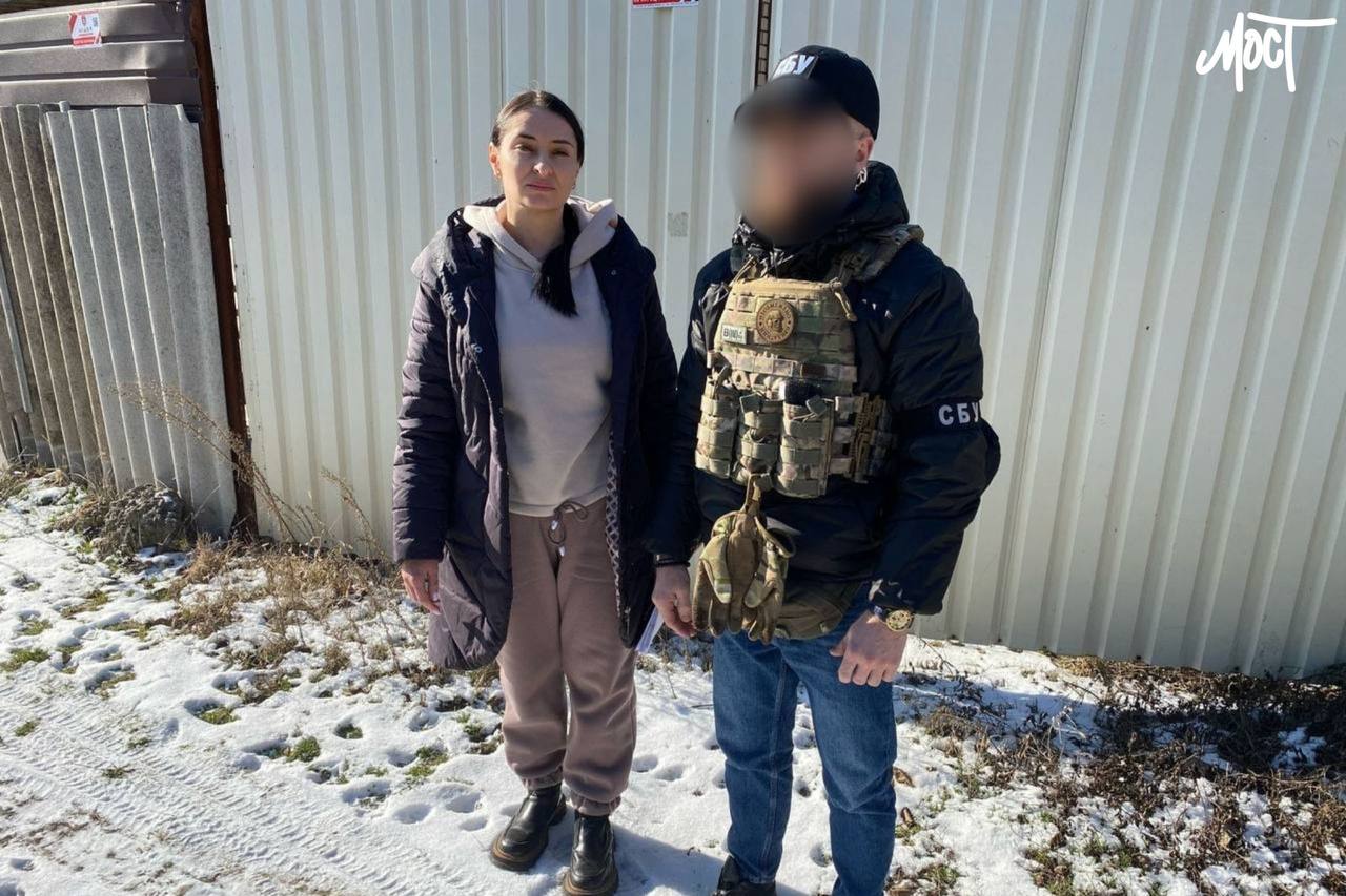 Затриману Ганну Подшивайло за проведення в Херсоні незаконного референдуму відправили за ґрати на три з половиною роки