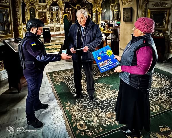 Херсонські рятувальники провели рейд культовими спорудами напередодні Великодня