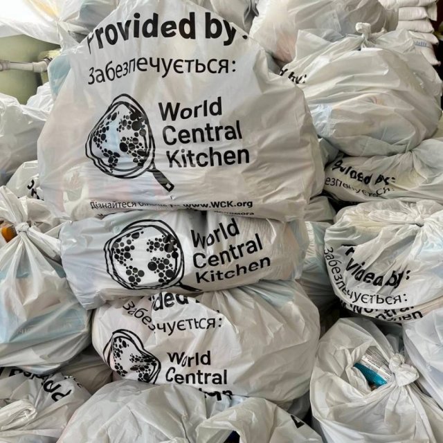 Жителі Новокаховської громади отримали гуманітарну допомогу