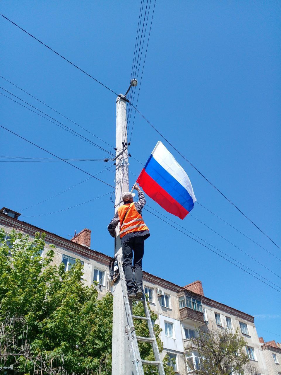 Окупанти готують Генічеськ до 9 травня